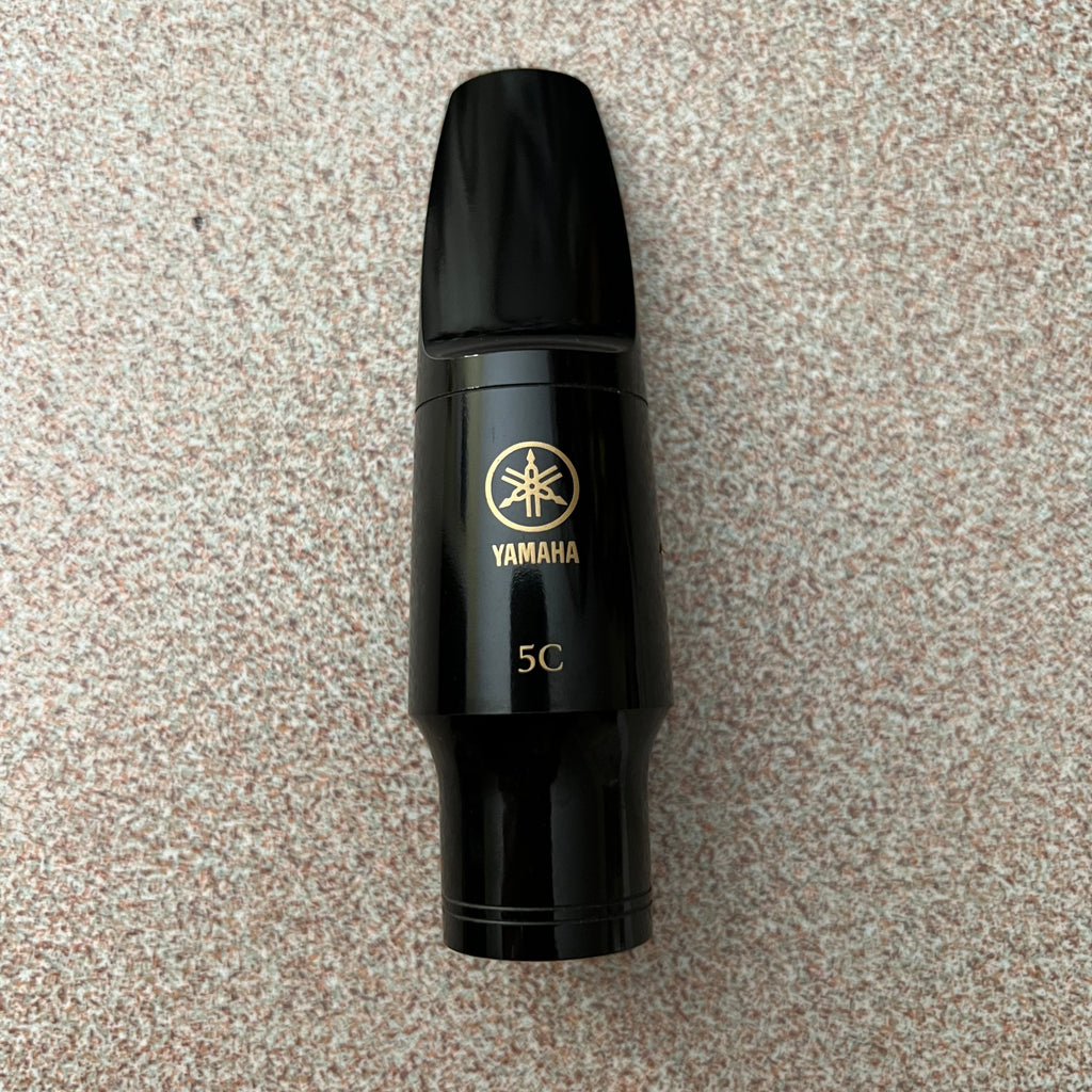 Yamaha 5C Tenor Saxophone Mouthpiece w/lig and cap (used)