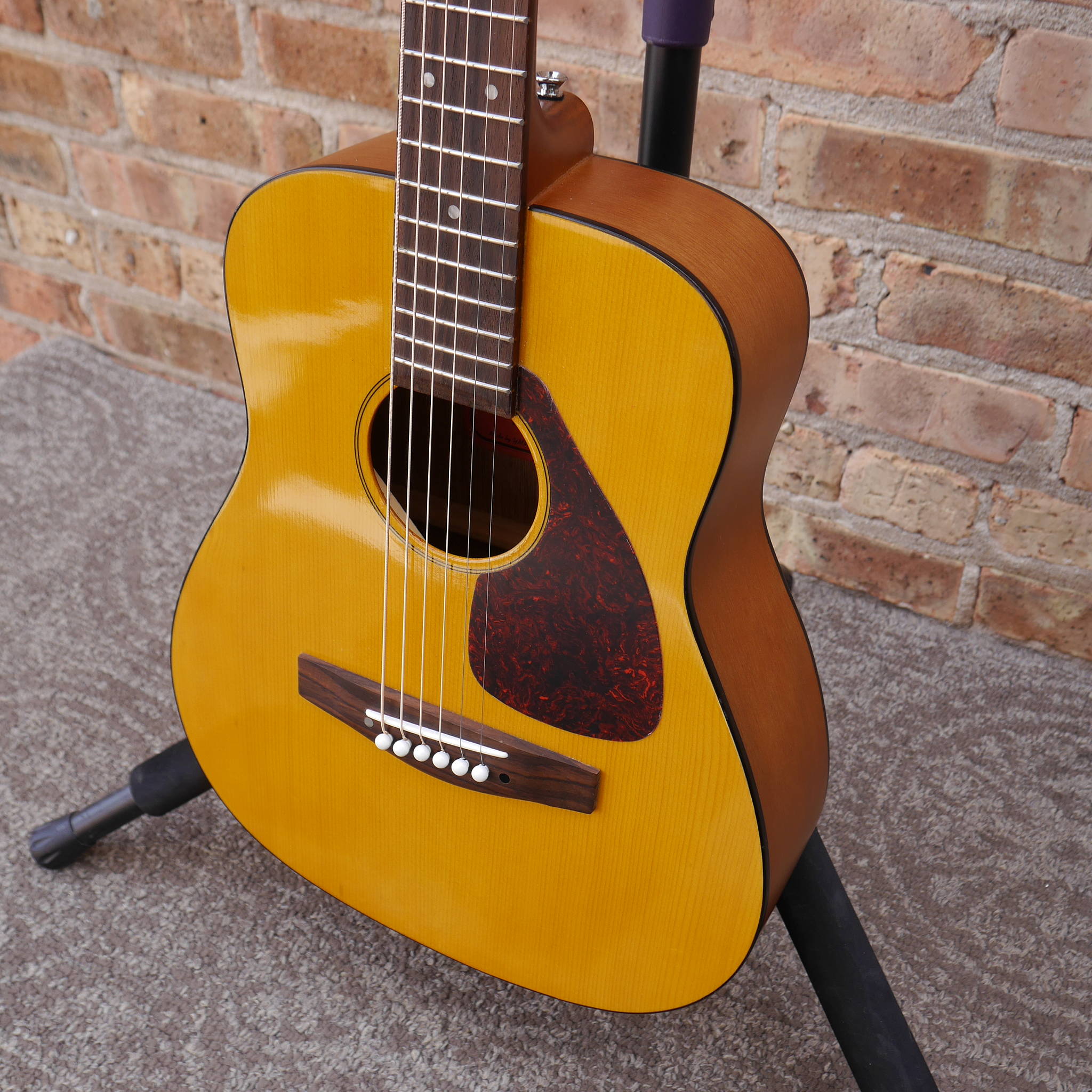 Yamaha FG-Junior JR-1 Student Acoustic Guitar w/Gig Bag