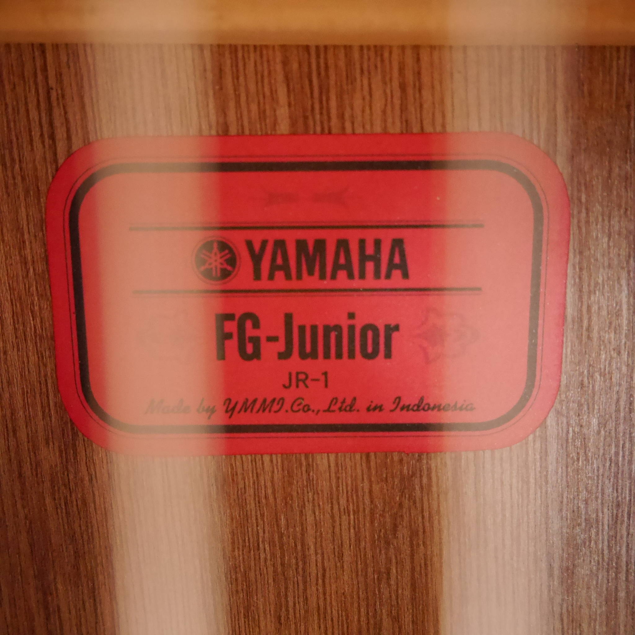 Yamaha FG-Junior JR-1 Student Acoustic Guitar w/Gig Bag