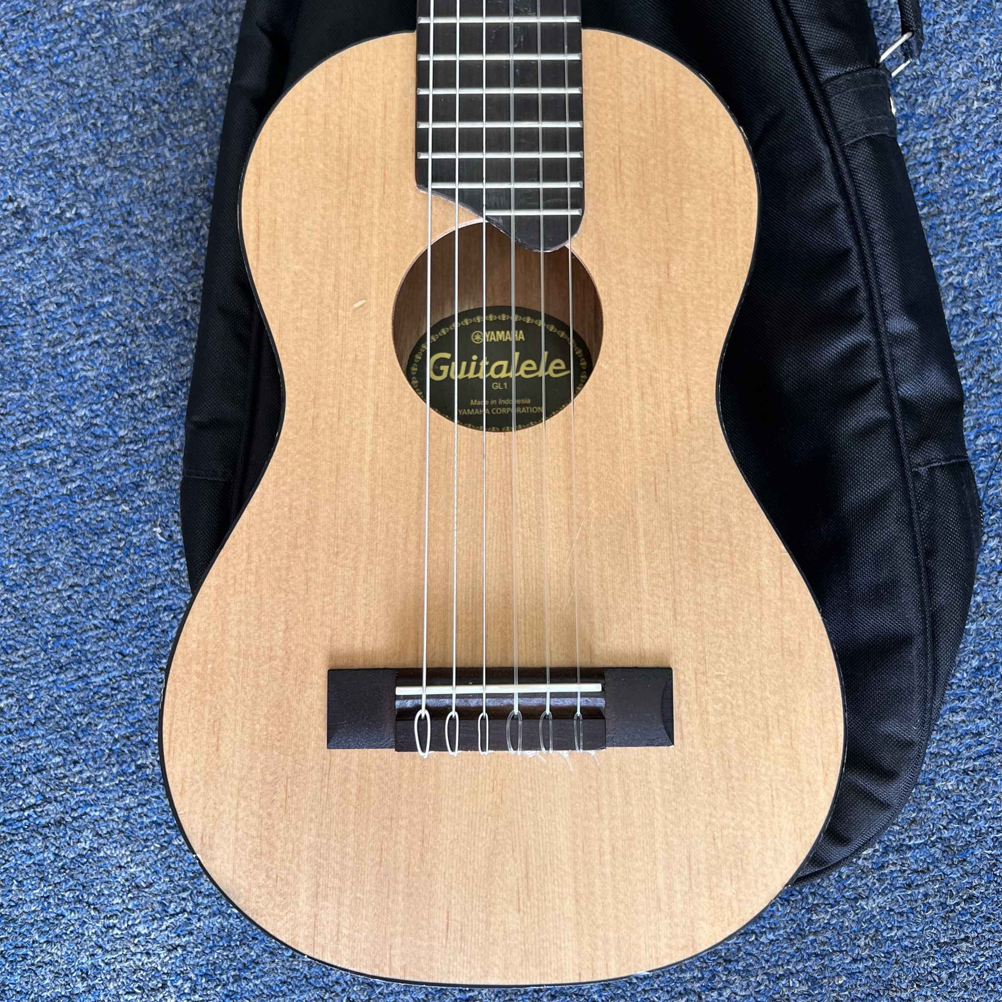 Yamaha GL1 Guitarlele 6-string Ukulele 2000's Natural(used)
