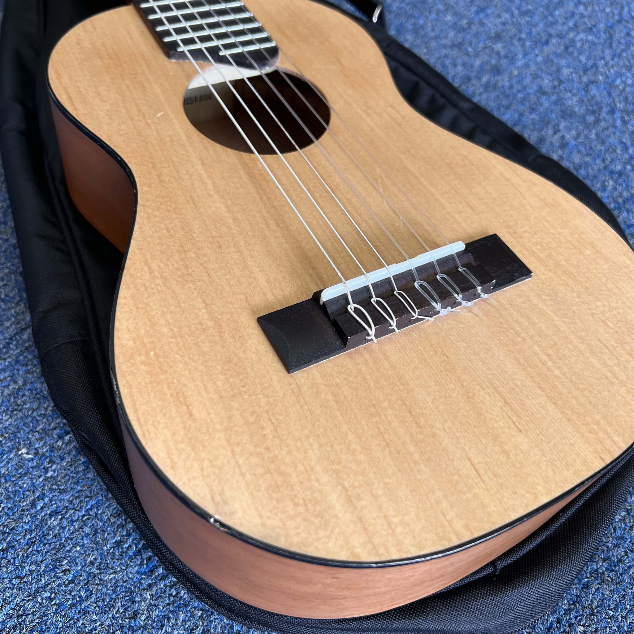 Yamaha GL1 Guitarlele 6-string Ukulele 2000's Natural(used)