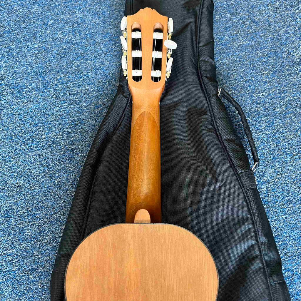 Yamaha GL1 Guitarlele 6-string Ukulele 2000's Natural(used)
