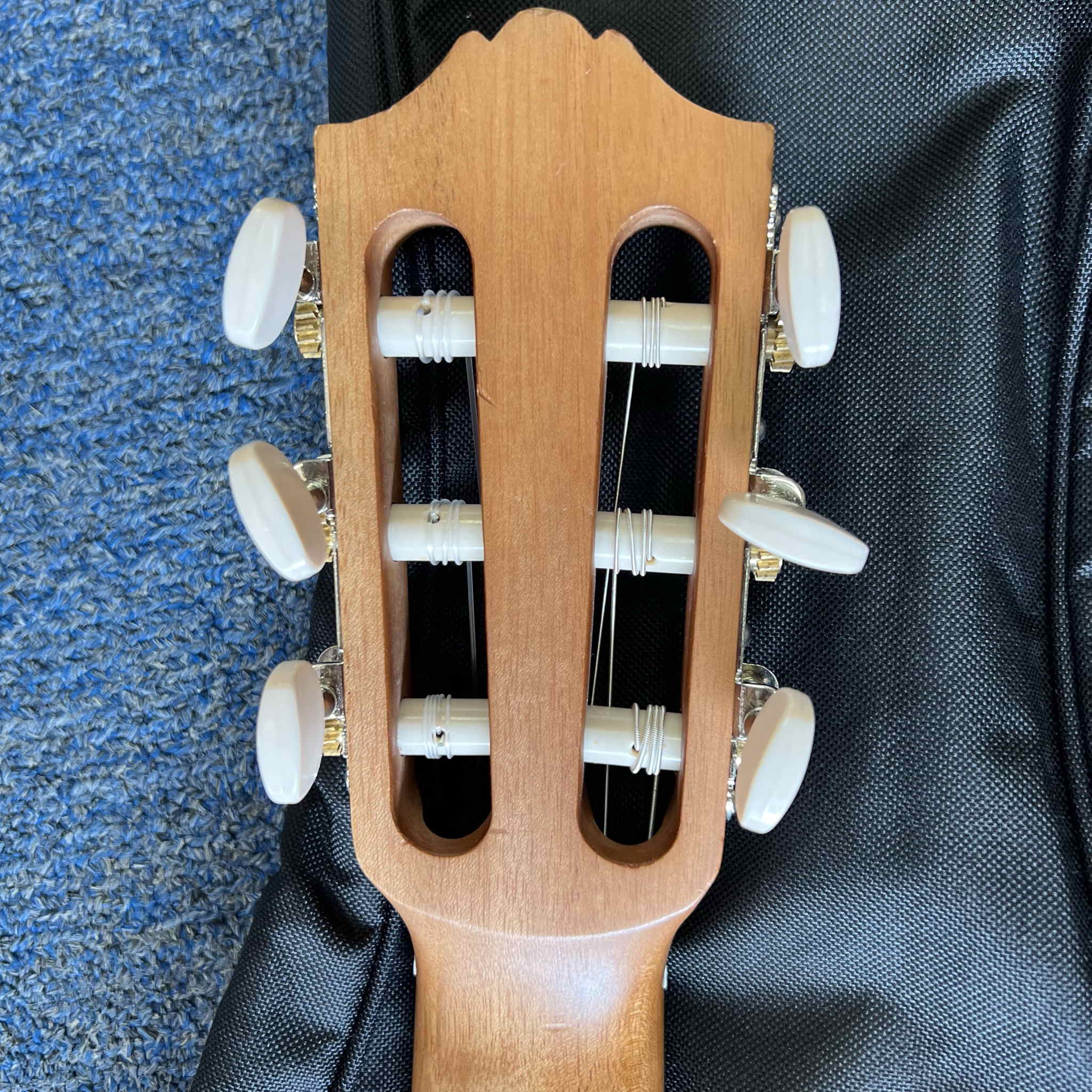Yamaha GL1 Guitarlele 6-string Ukulele 2000's Natural(used)
