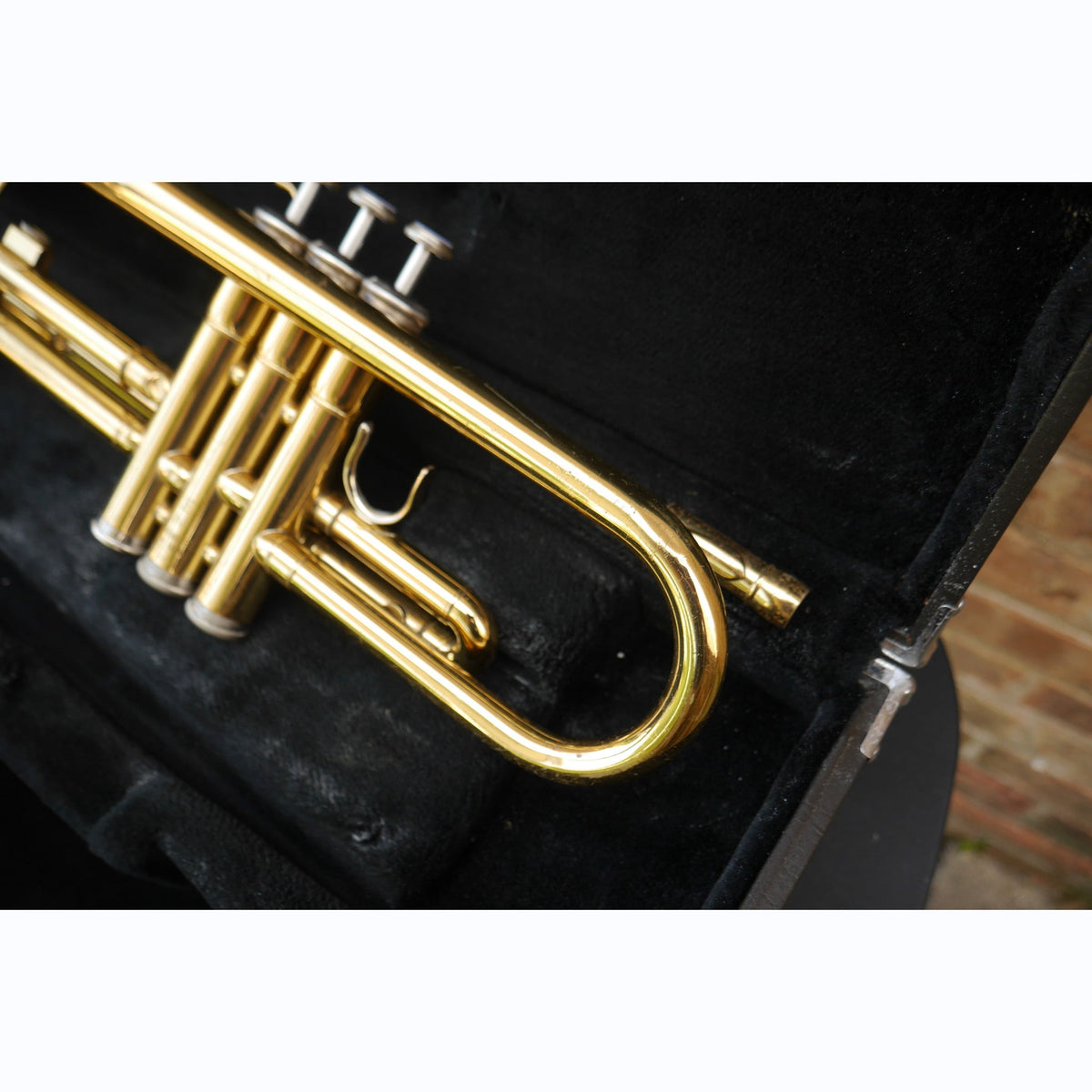 Yamaha Trumpet YTR2335 (Used) Brass Lacquer 2000s