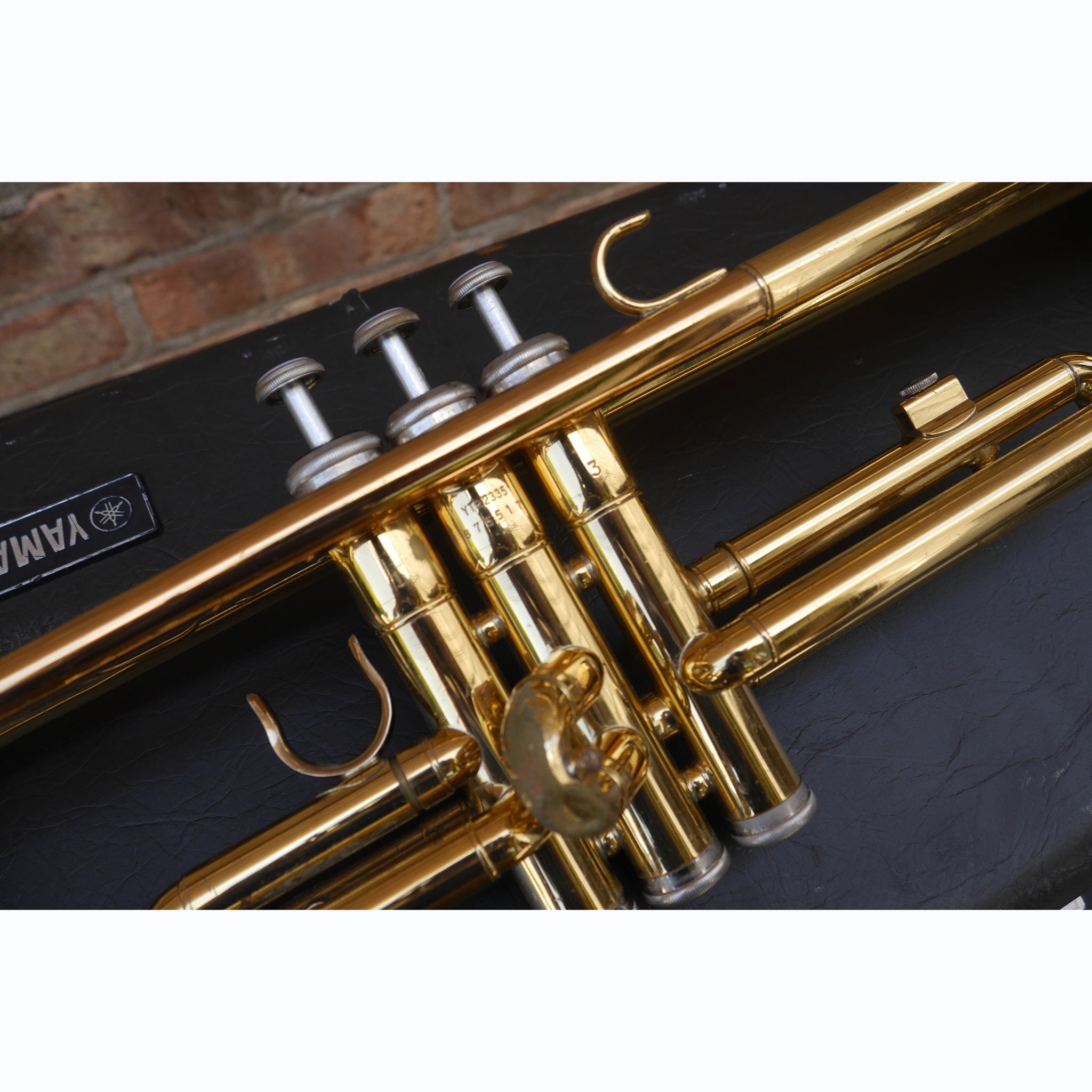 Yamaha Trumpet YTR2335 (Used) Brass Lacquer 2000s