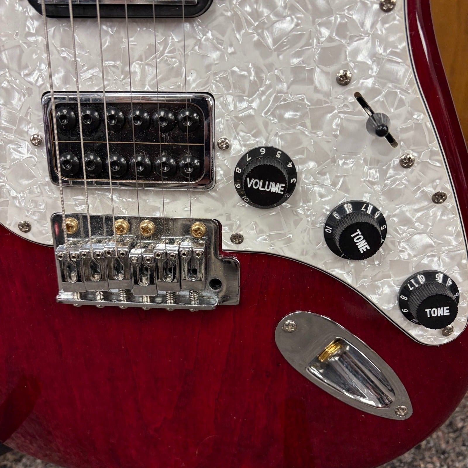 Fender Stratocaster 1995 MIM - Crimson Red Trans - Gold Sperzels & HSS Upgrades