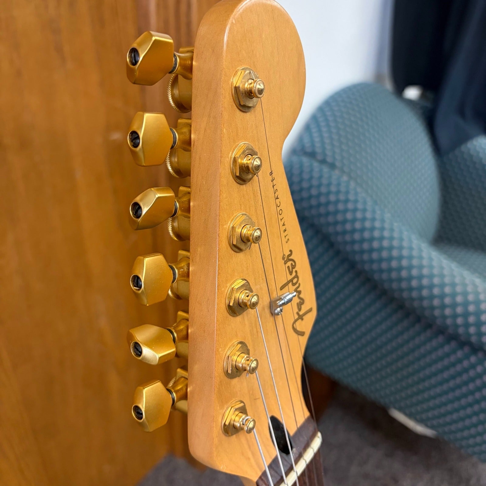 Fender Stratocaster 1995 MIM - Crimson Red Trans - Gold Sperzels & HSS Upgrades