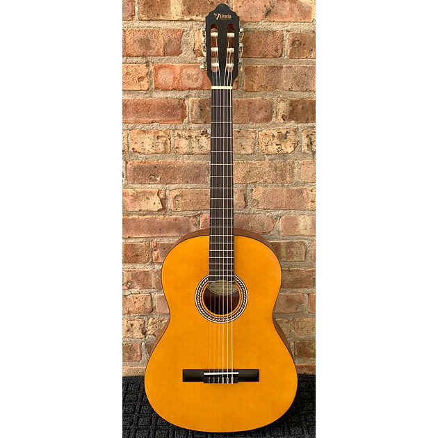 Valencia  Hybrid Neck Classical Guitar Lefty Natural