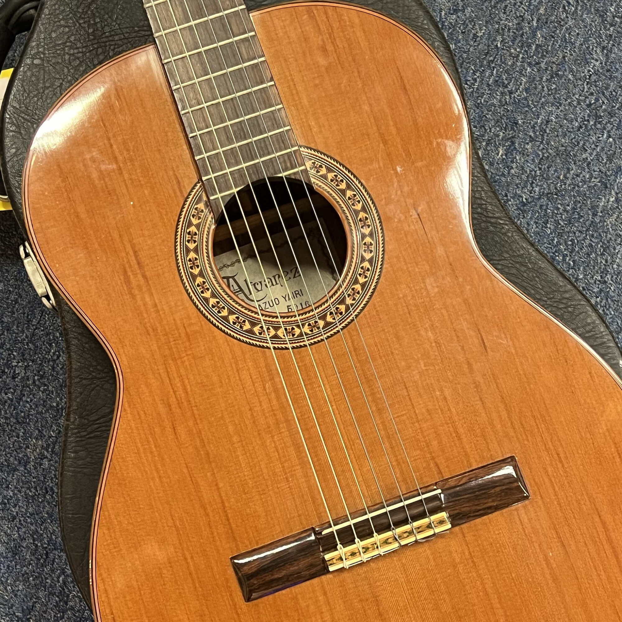 Alvarez Kazuo Yairi 5016 Classical Guitar w/Case 1970s