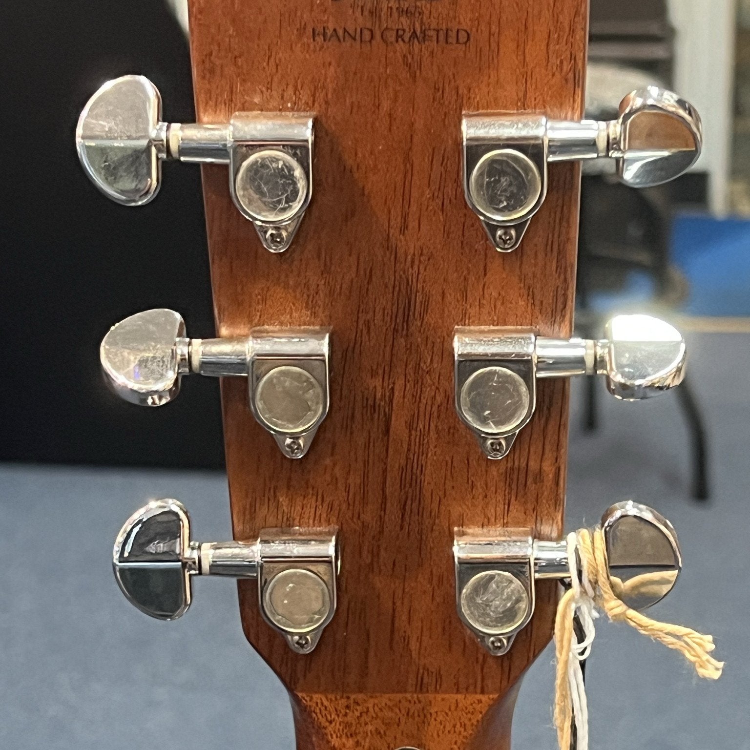 Alvarez Masterworks Grand Auditorium Acoustic Electric Guitar w/Cutaway SHB