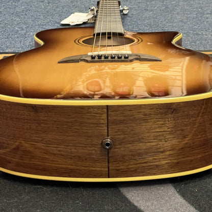 Alvarez Masterworks Grand Auditorium Acoustic Electric Guitar w/Cutaway SHB