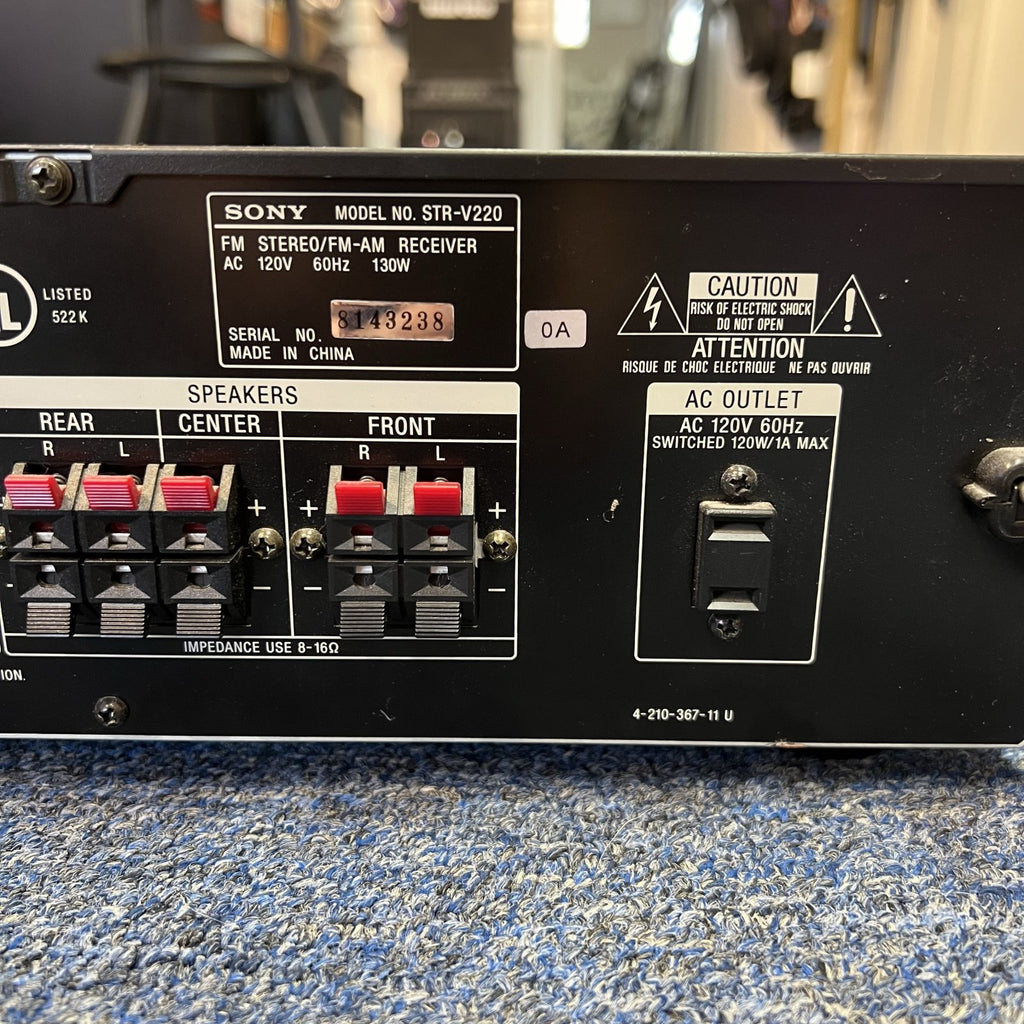 Sony FM-AM Receiver STR-V220 Used w/remote 1998