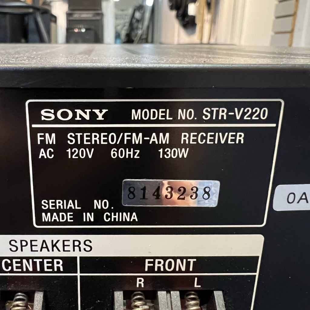 Sony FM-AM Receiver STR-V220 Used w/remote 1998