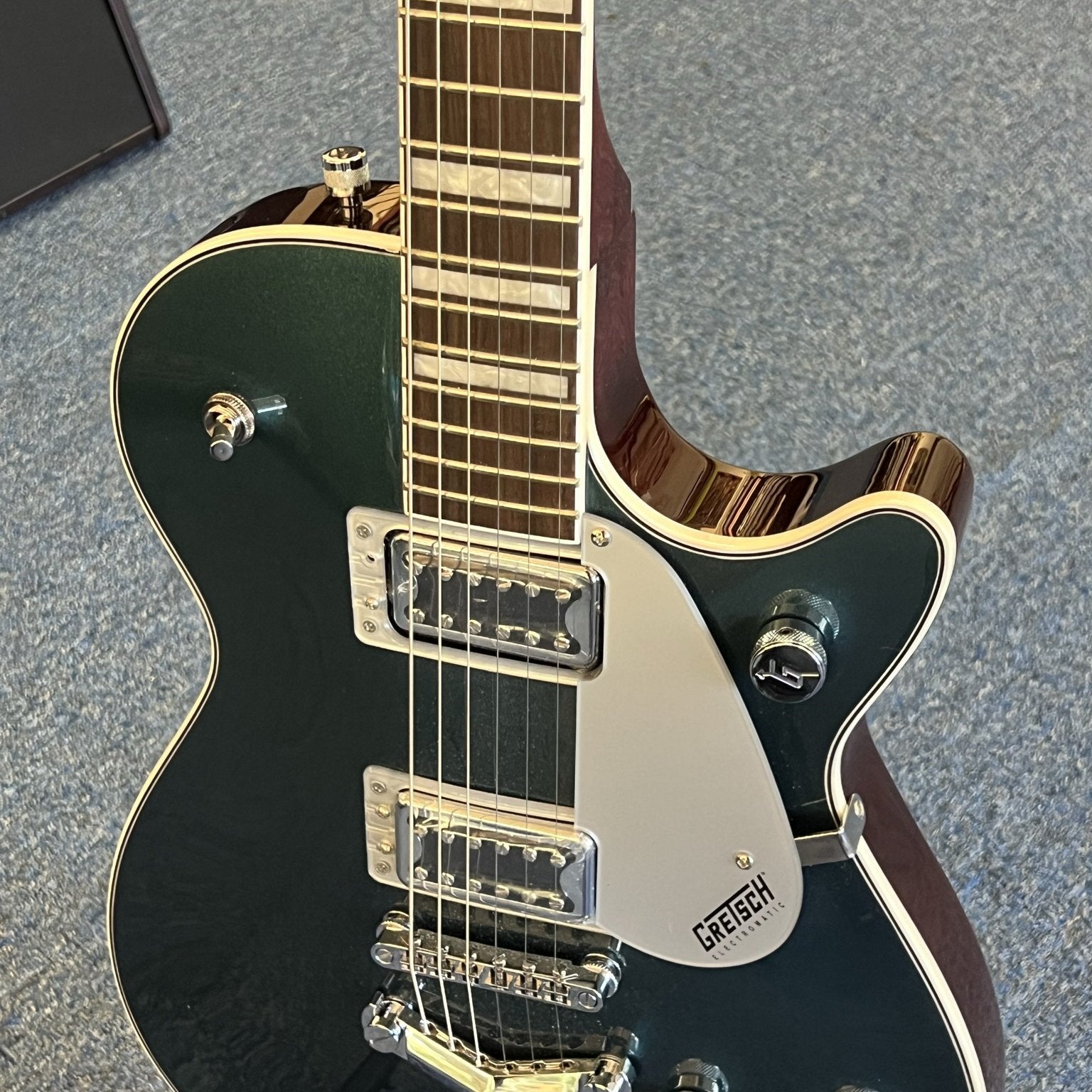Gretsch G5220 Electromatic Jet  Electric Guitar