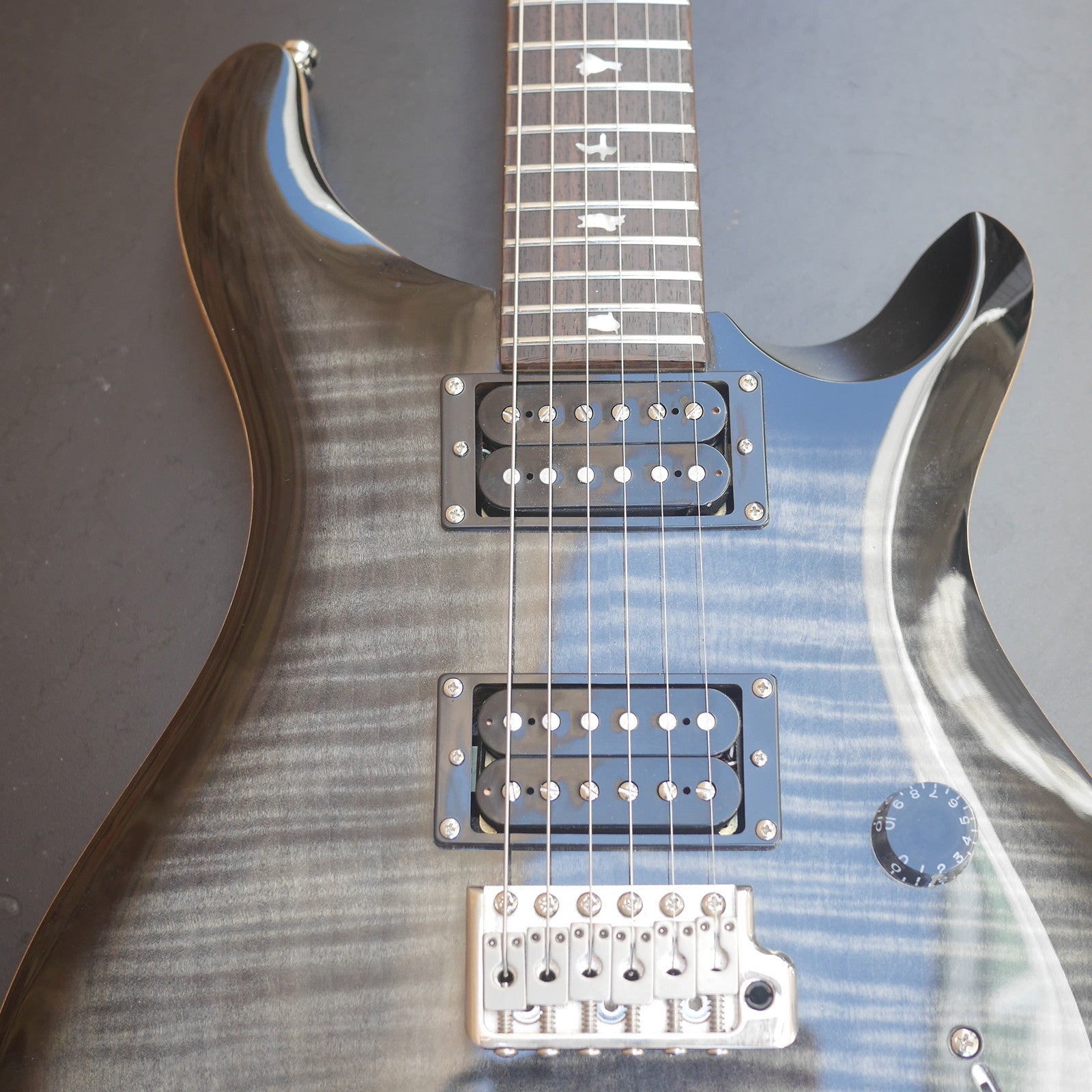 PRS SE Custom 24 Charcoal Burst Electric Guitar 2021