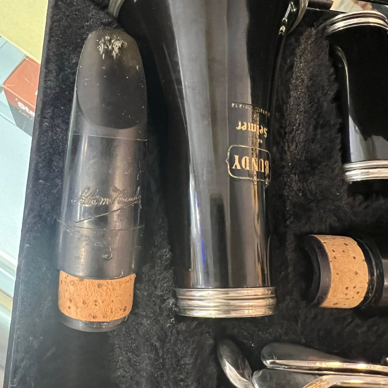 Selmer Bundy Resonite Student Clarinet in SKB Case