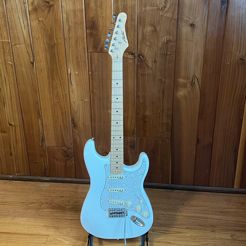 Austin AST100 Electric Guitar Solid Body Double Cutaway Strat Style White used