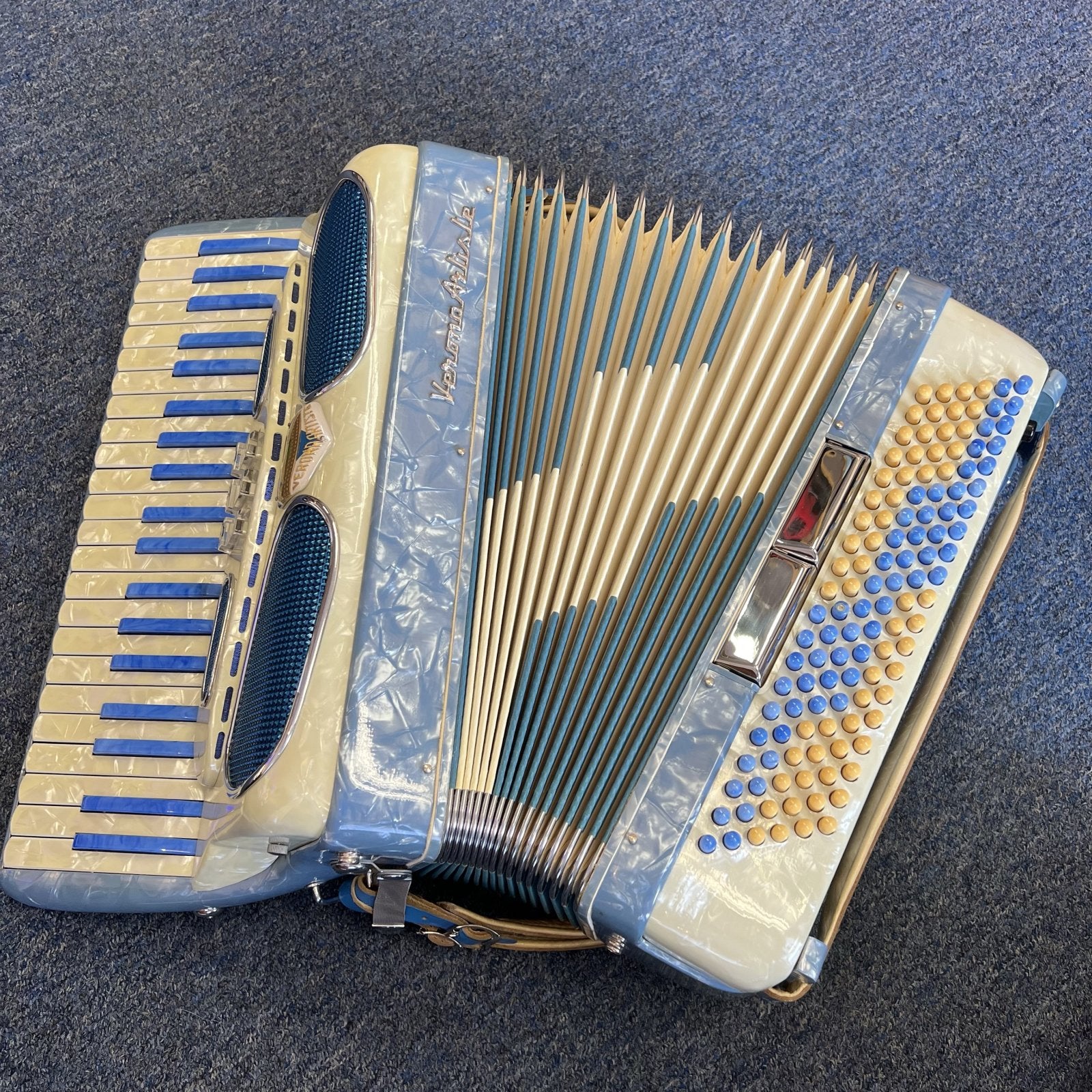 Verona Artiste Piano Accordion 120 Bass Blue Italy 1950s