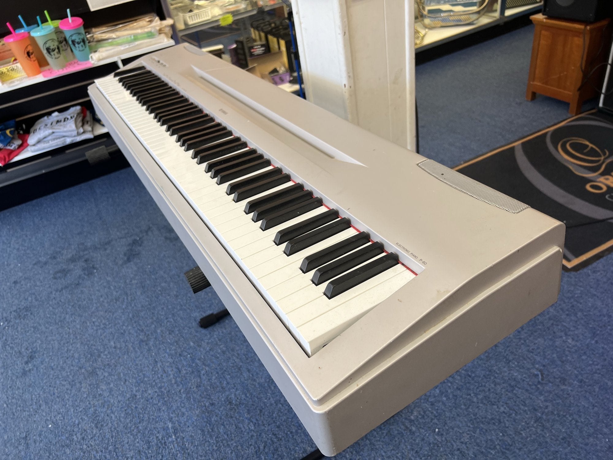 Yamaha P-60 Electronic Digital Keyboard For Parts/Repair
