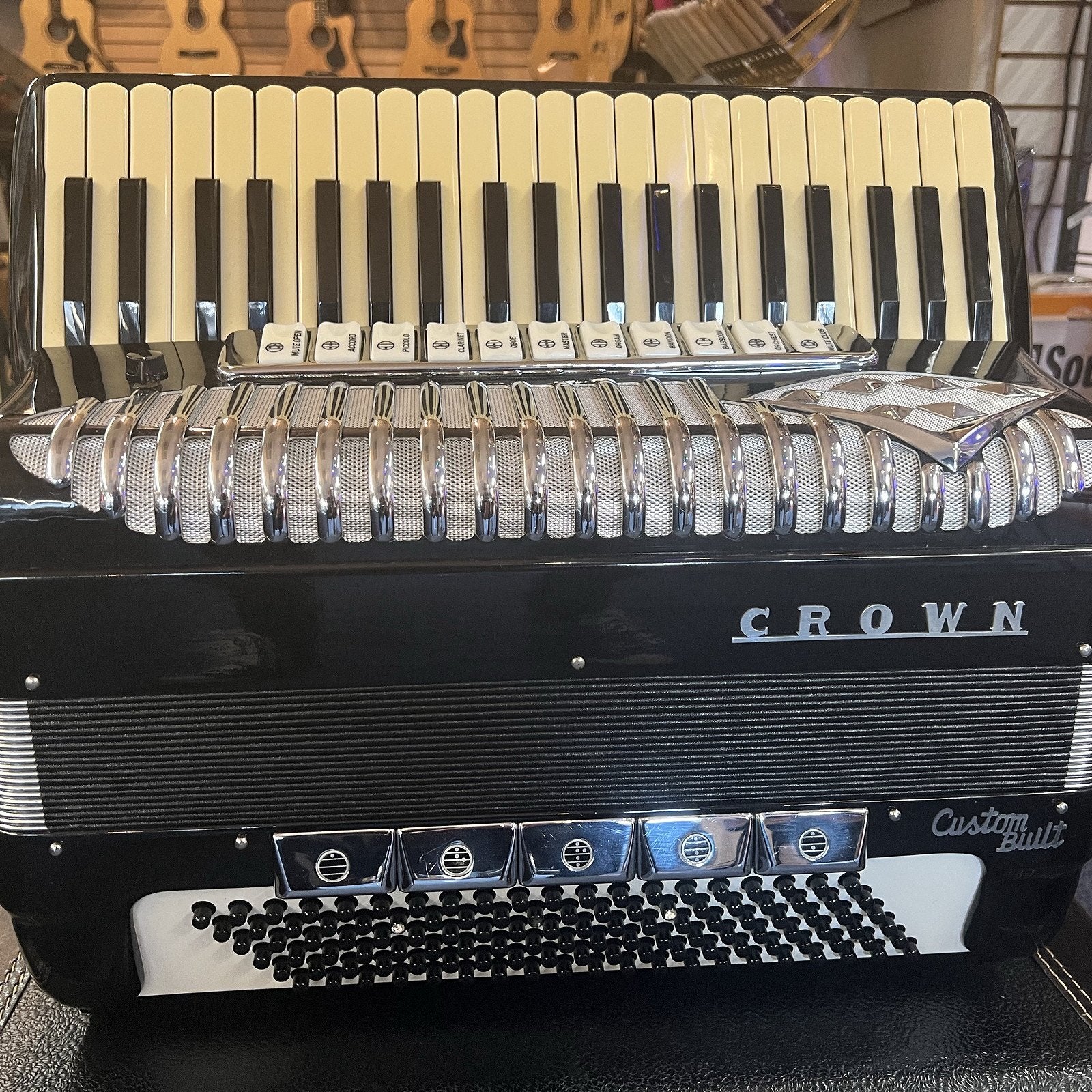 Crown Piano Accordion LMH Full Size 120 bass Black