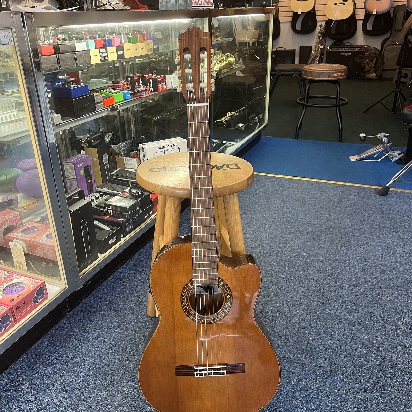 Yamaha Classical Guitar Acoustic-Electric w/EQ CGX171CCA