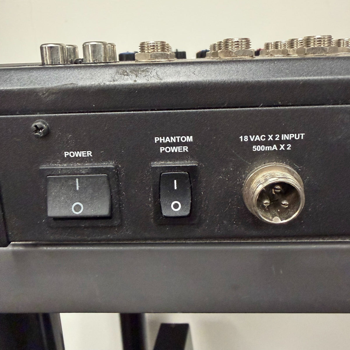 Alesis Multimix 16usb fx Mixer