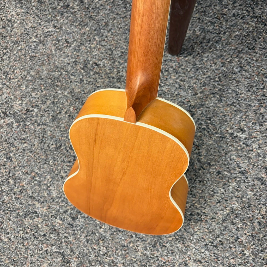 Amahi UKT-2 Tenor Ukulele Spruce w/bag