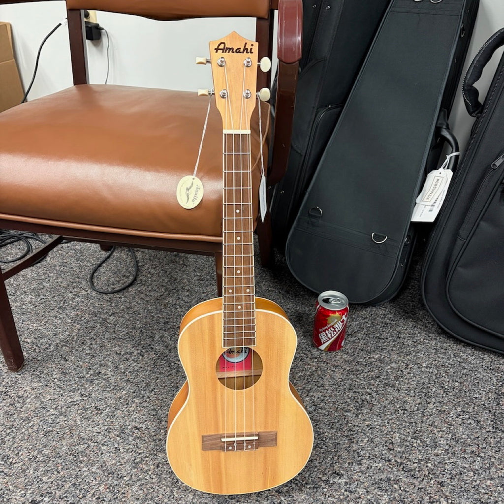 Amahi UKT-2 Tenor Ukulele Spruce w/bag