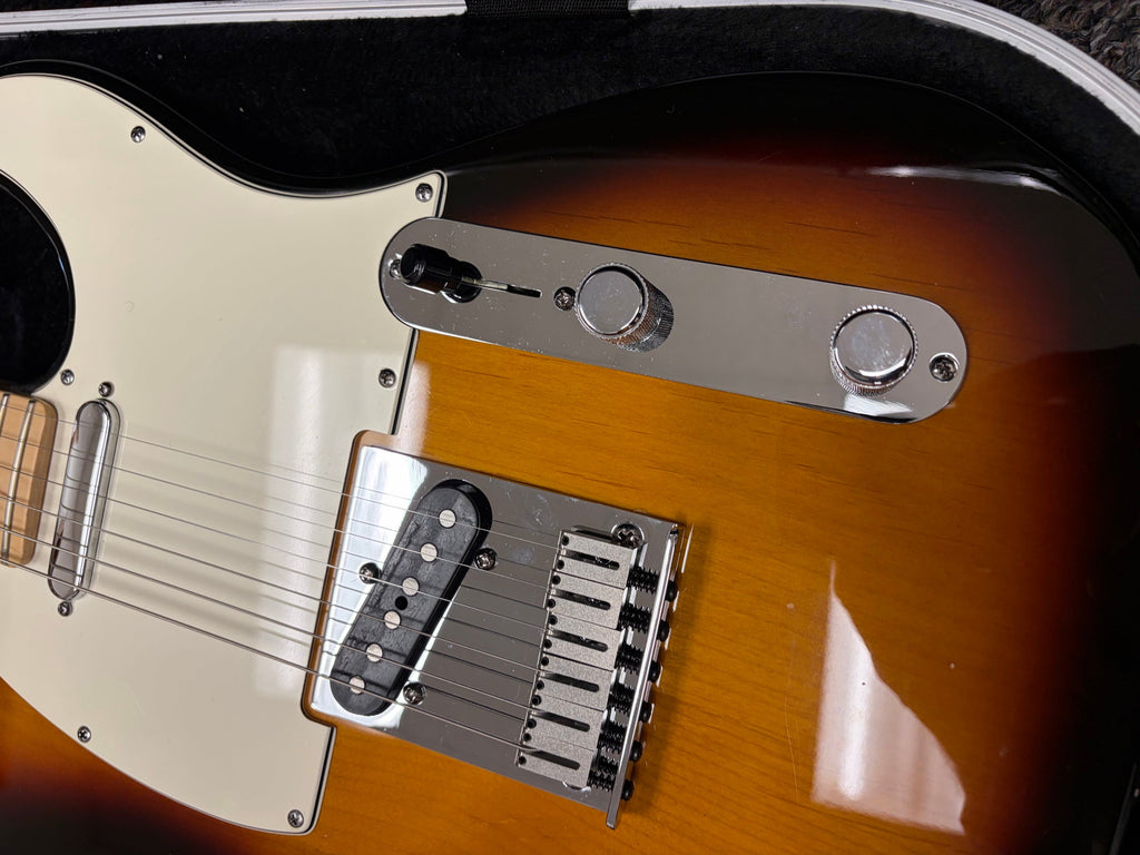 American Series Telecaster with Maple Fretboard 2006 3-Color Sunburst