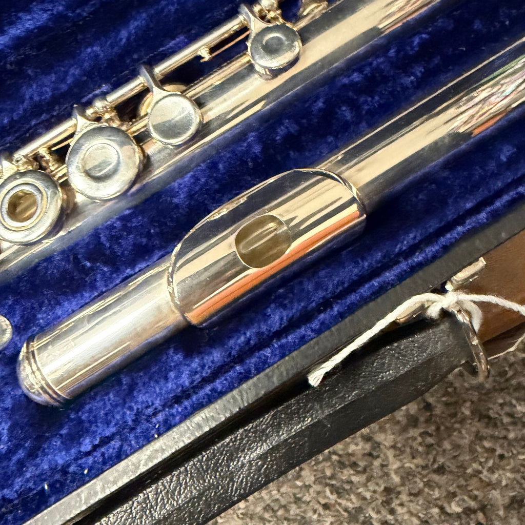 Armstrong 303 Step Up Flute Used