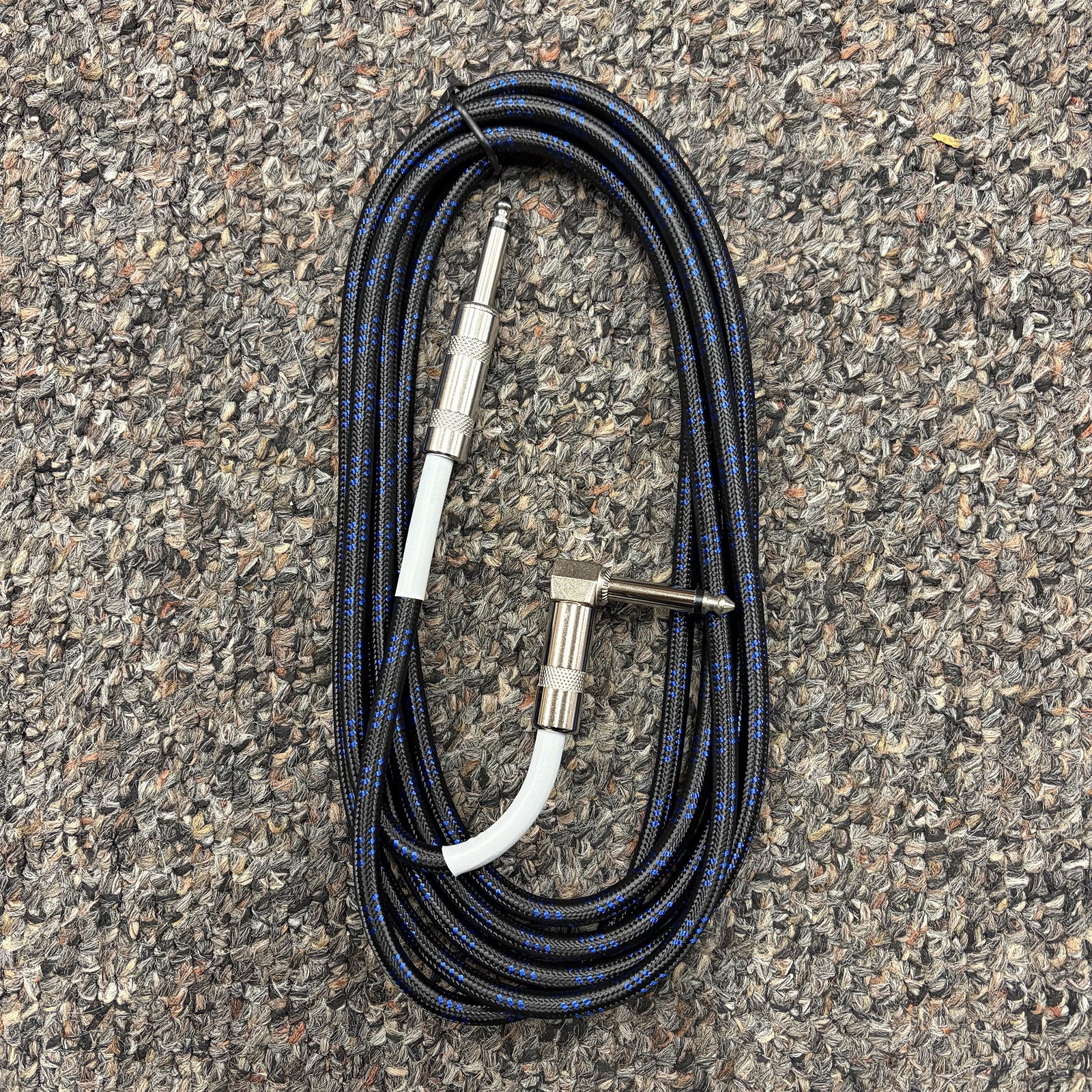 Braided 1/4" Instrument Cable with RA End, 10'