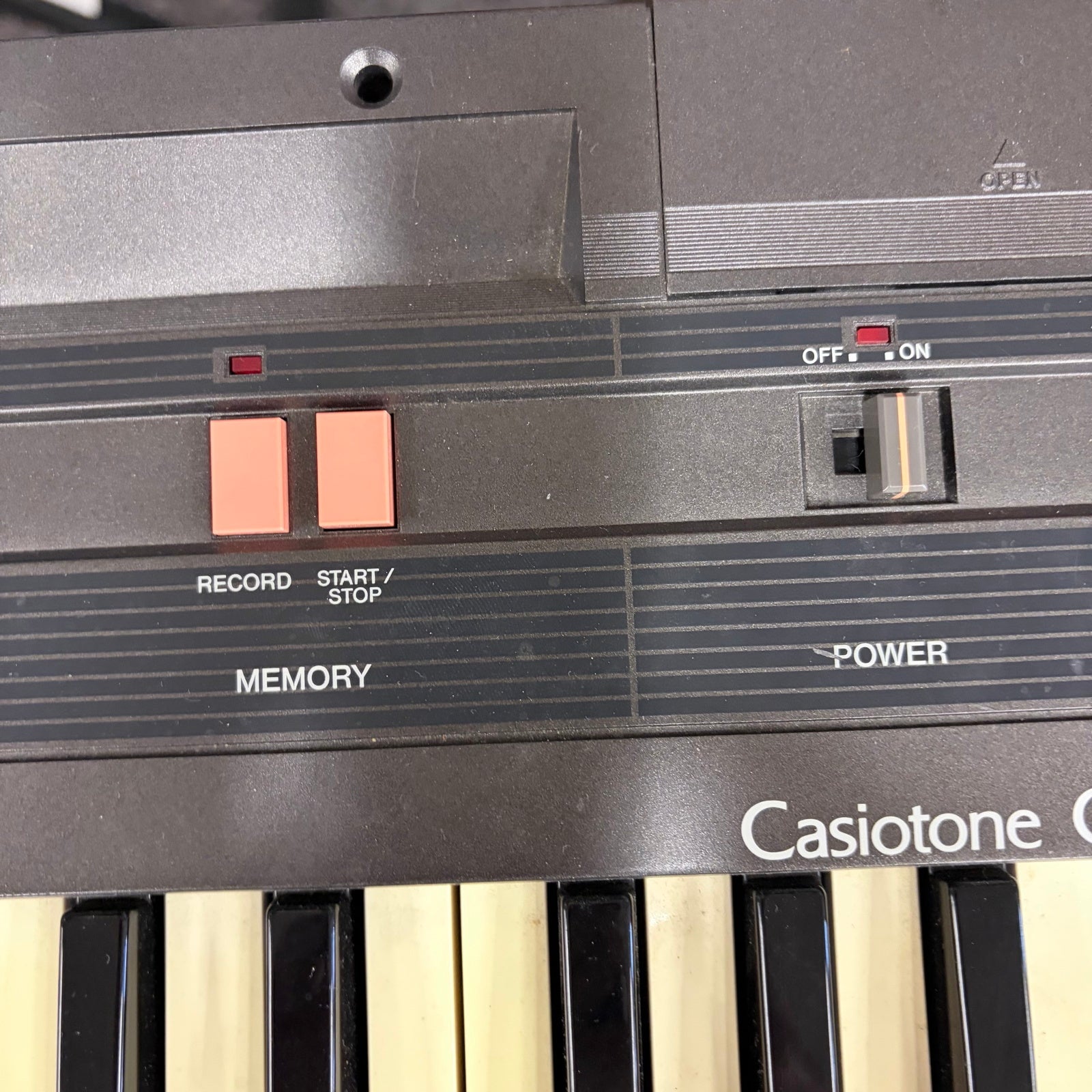 Casio CT-360 Casiotone 49-Key Synthesizer Vintage
