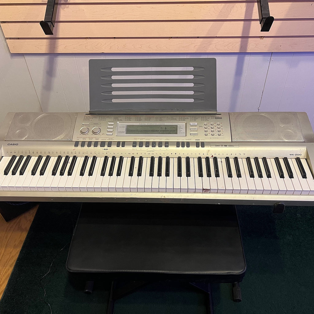 Casio WK-200 76-Key Electronic Keyboard, Used