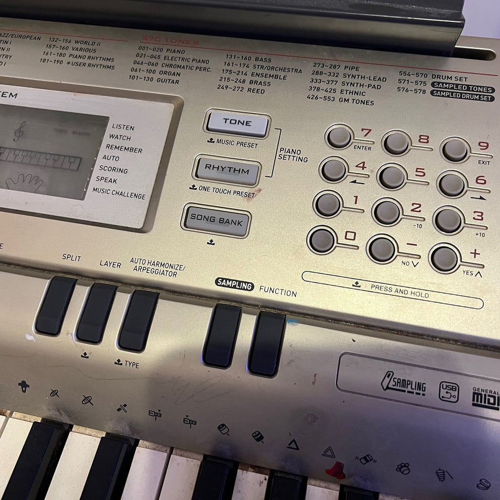 Casio WK-200 76-Key Electronic Keyboard, Used