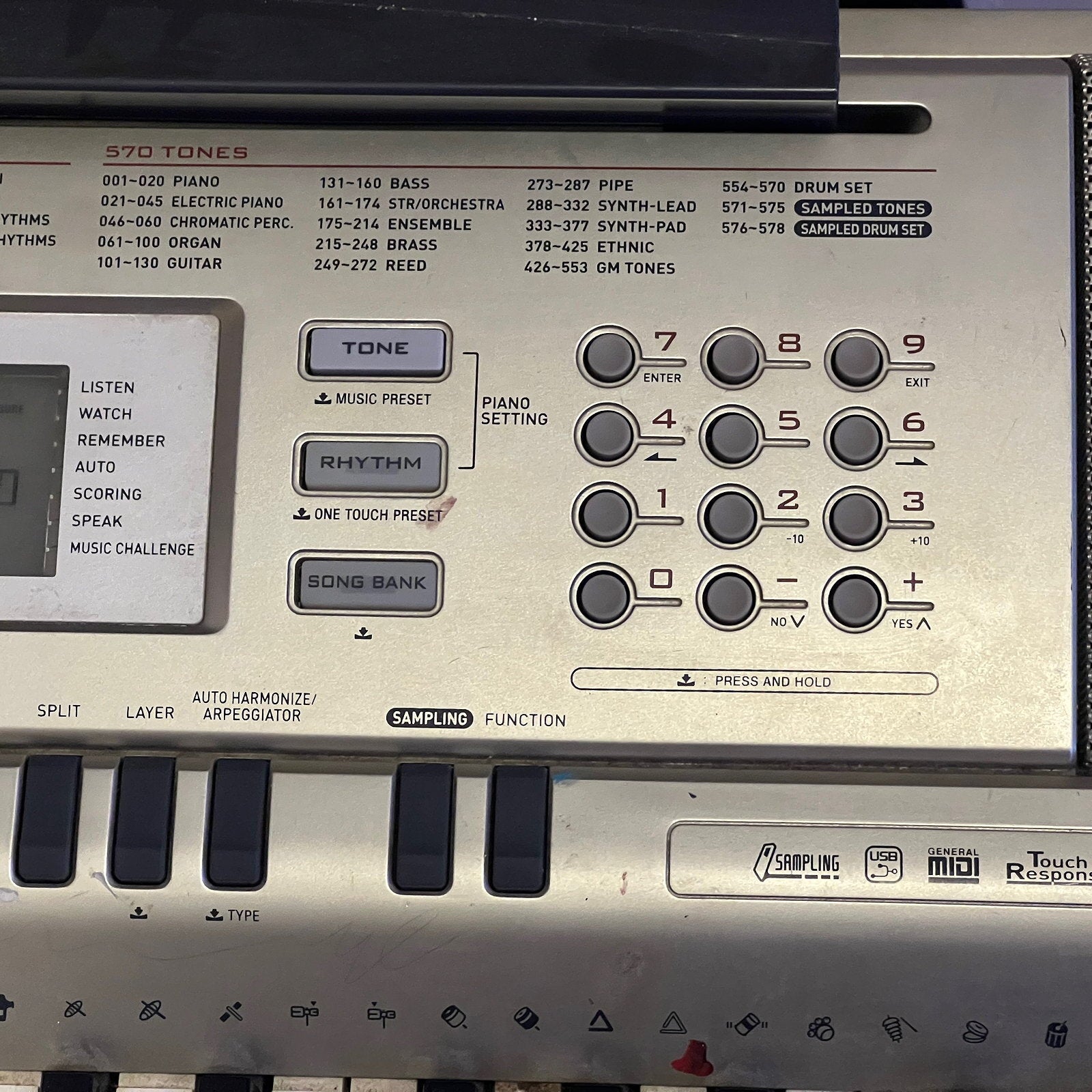 Casio WK-200 76-Key Electronic Keyboard, Used