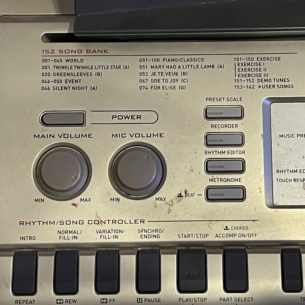 Casio WK-200 76-Key Electronic Keyboard, Used