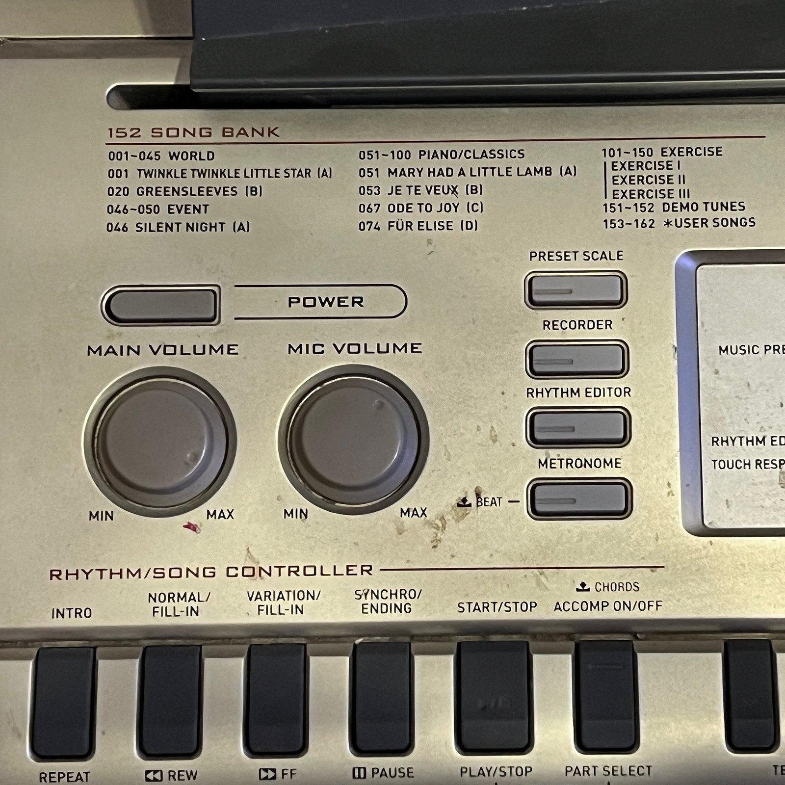 Casio WK-200 76-Key Electronic Keyboard, Used