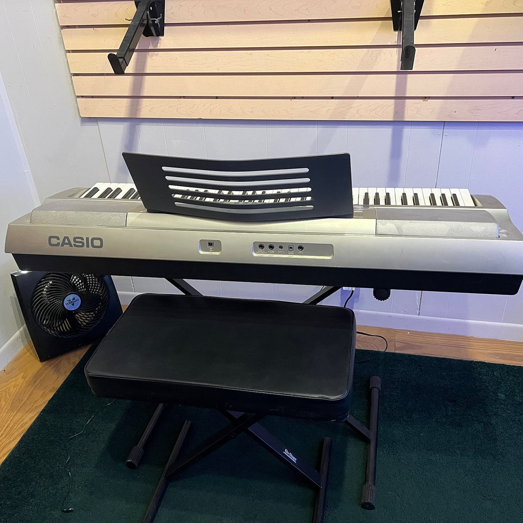Casio WK-200 76-Key Electronic Keyboard, Used