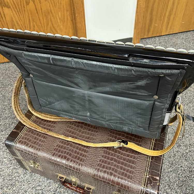 Centro Matic Piano Accordion Mod. 20B