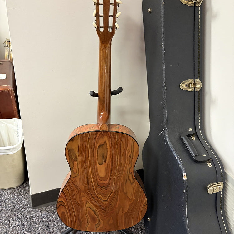 Checkmate Guitar - Prop, decor, project