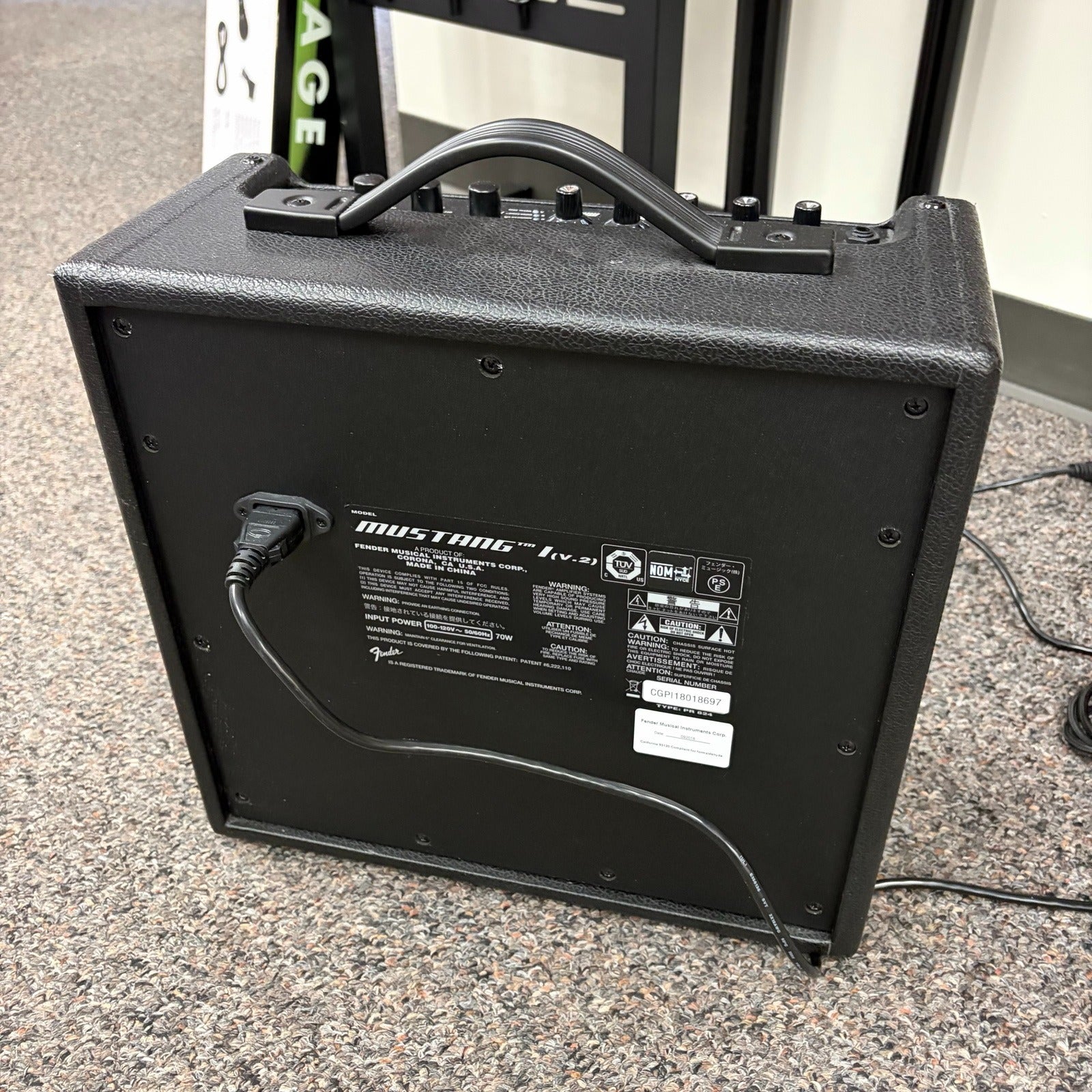 Fender Mustang I V.2 20-Watt 1x8" Modeling Guitar Combo, Used