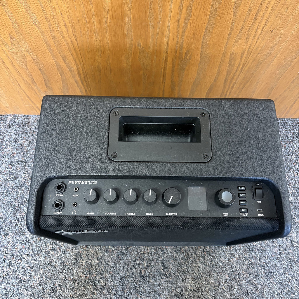 Fender Mustang LT25 25-Watt 1x8" Digital Modeling Guitar Combo Amp