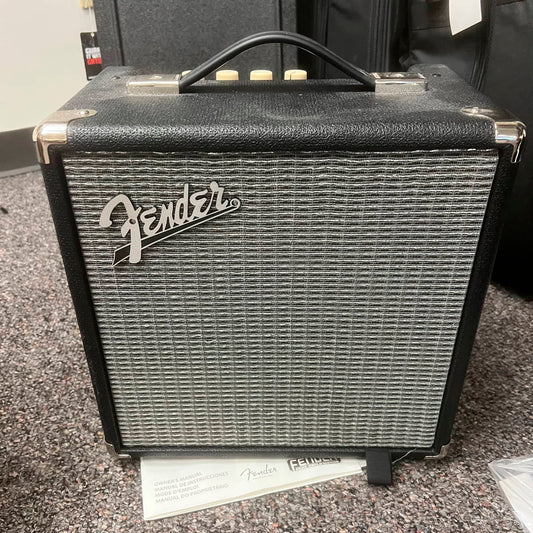 Fender Rumble 15 1 x 8-inch 15-watt Bass Combo Amp