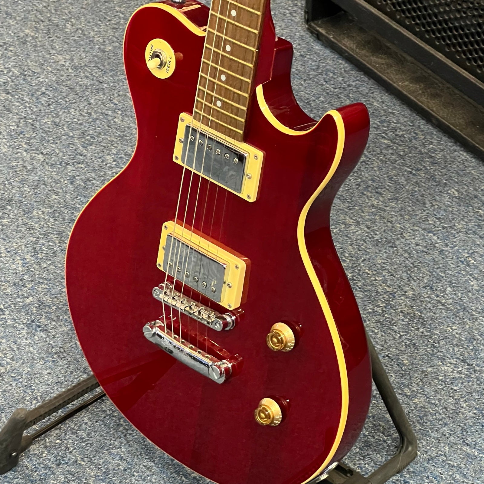 Greg Bennett Design by Samick Avion AV-1/WR Wine Red Used