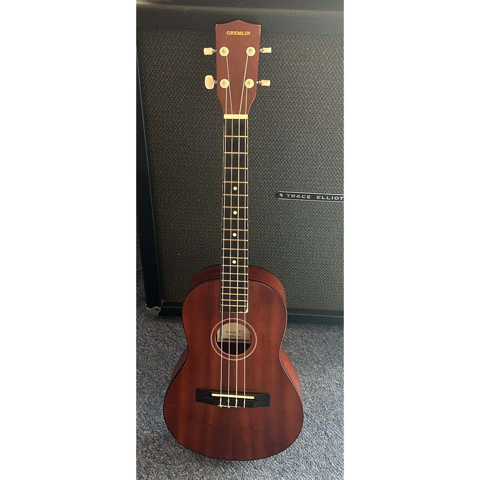 Gremlin Baritone Ukulele w/case - Used