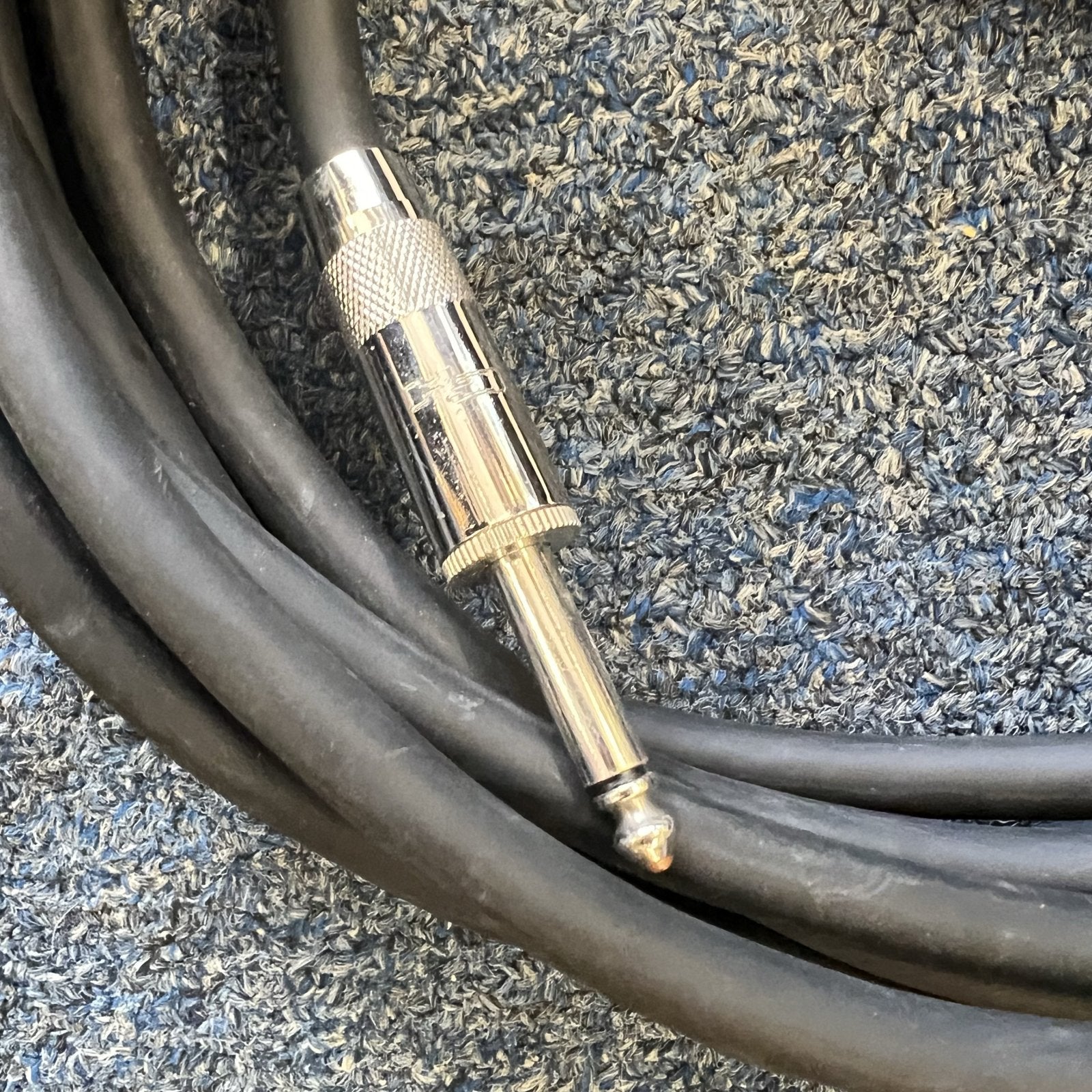 Unmarked Brand 16 AWG Speaker Cable 1/4"-Speakon USA 25' (used)