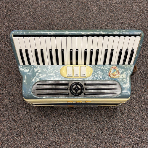 Imperial Lindo Italian Piano Accordion, Used