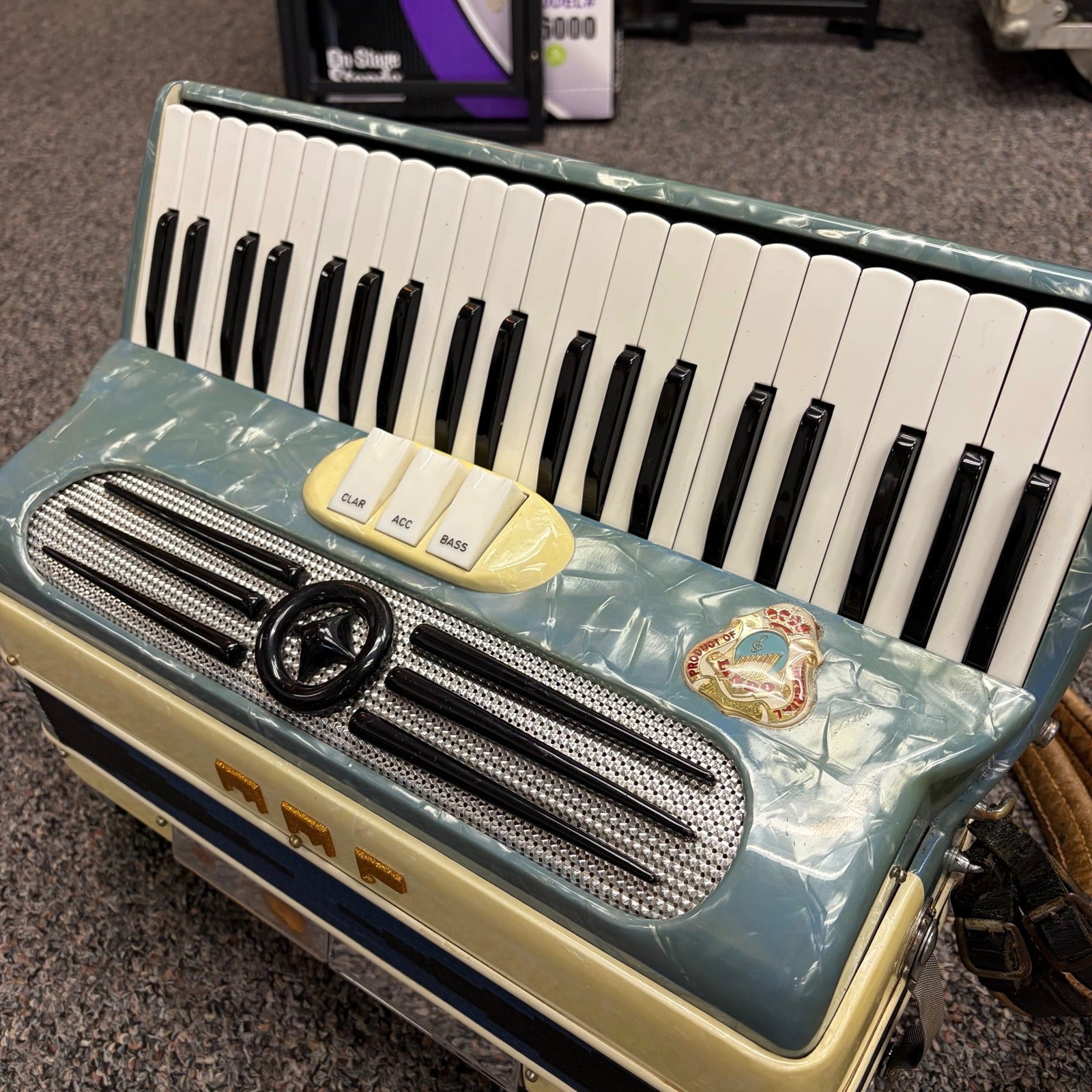 Imperial Lindo Italian Piano Accordion, Used
