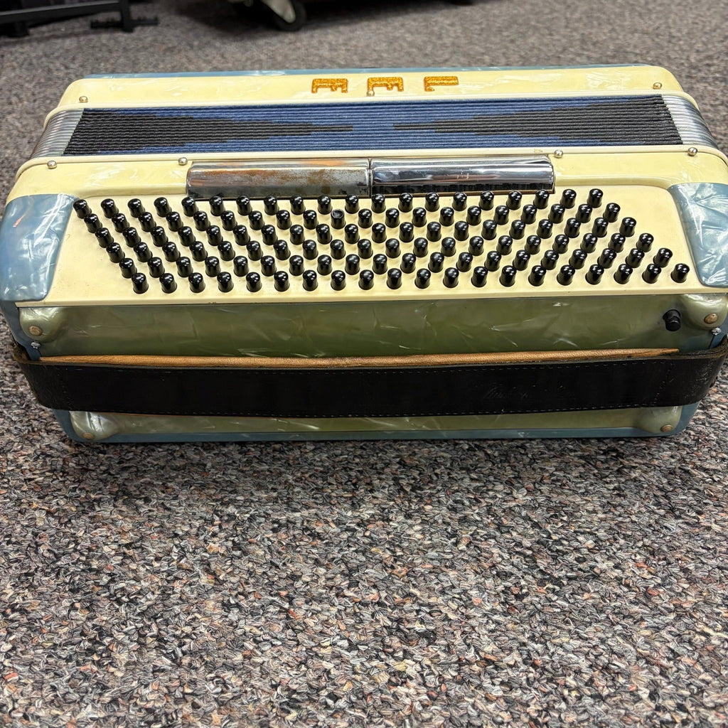 Imperial Lindo Italian Piano Accordion, Used