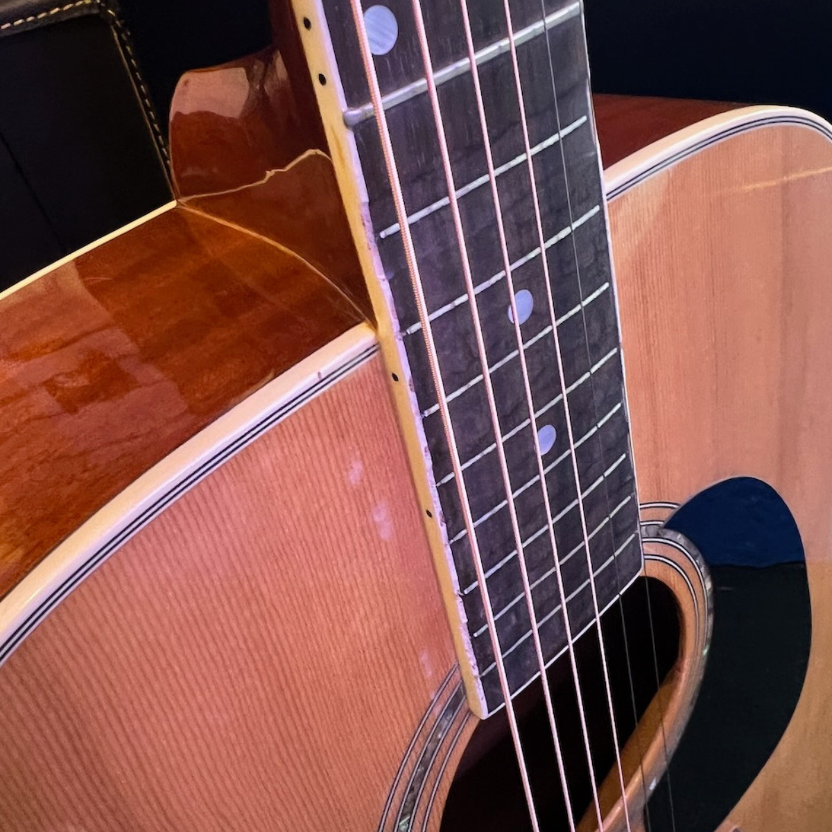 Mitchell MD100 Acoustic Dreadnought Guitar, Used